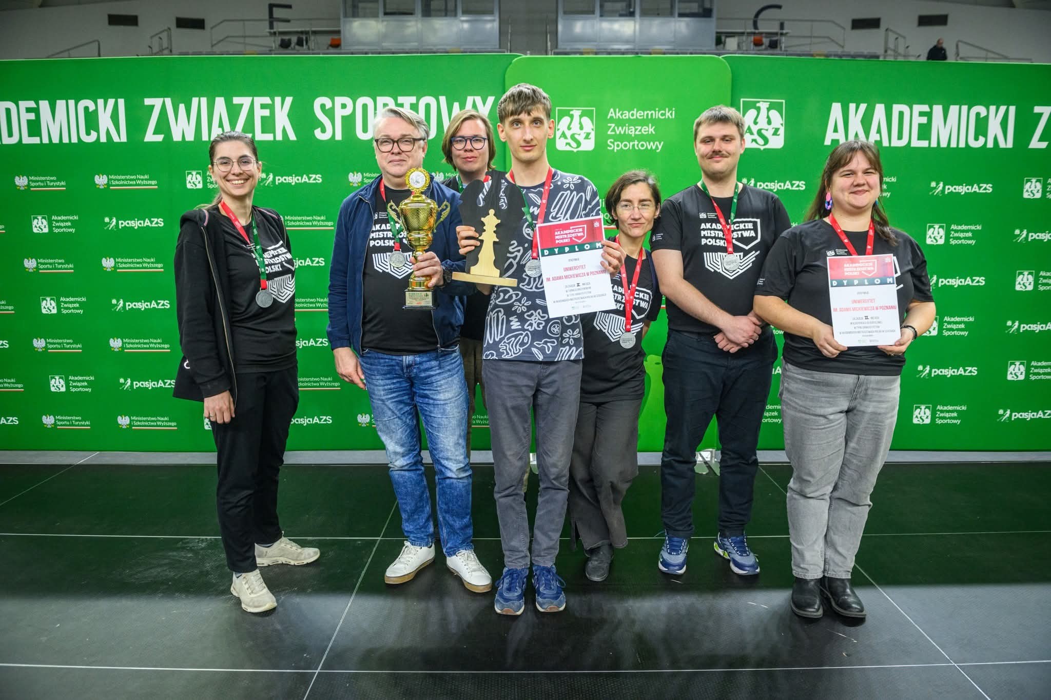 Gildia players with medals at the Polish Academic Championships